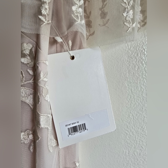 NWT! Mac Duggal, Embroidered Ruffled Sleeve Midi Dress,Blush,Size 10, MSRP $498 - Picture 9 of 11